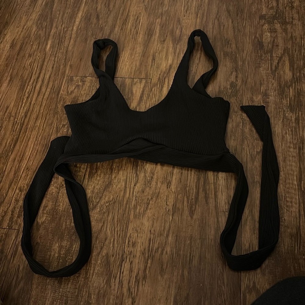 Black tie crop top